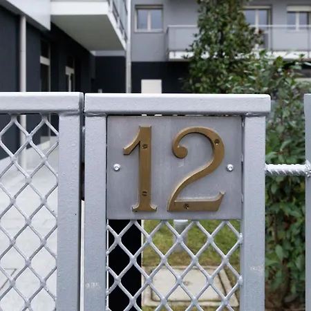 Apartment Cenisio 12 *